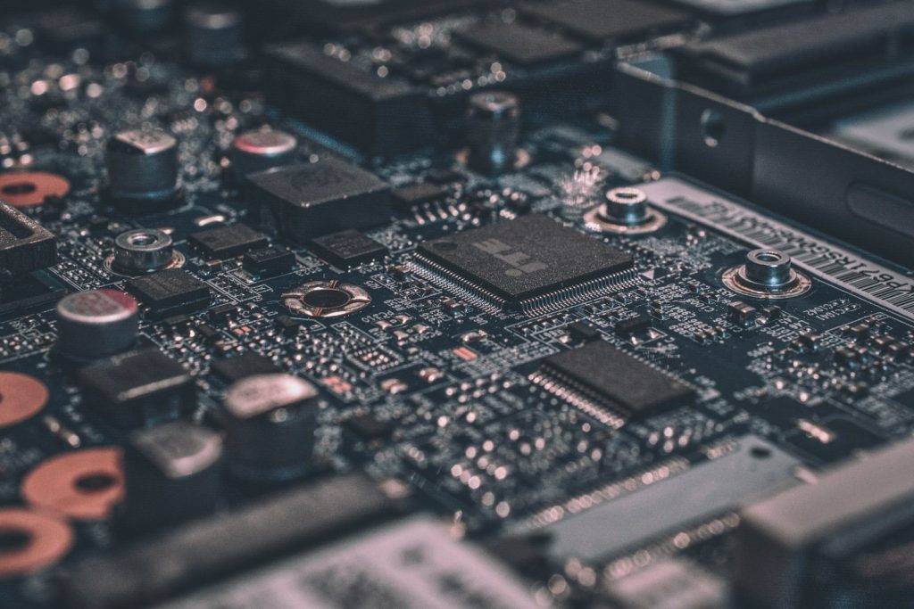 Voyant moteur allumé : faut-il s&rsquo;inquiéter ?